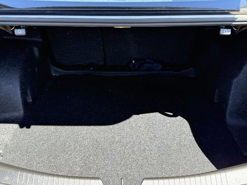 Used 2022 Chevrolet Malibu LT FWD image 23