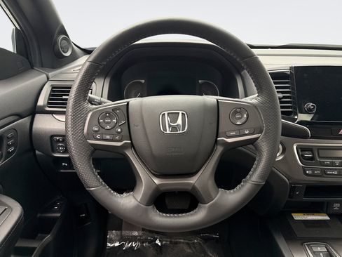 Used 2023 Honda Passport EX-L image 12