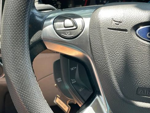 Used 2016 Ford Transit 150 XLT RWD image 25