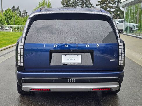 Used 2026 Hyundai Ioniq 9 Limited AWD/4WD image 4