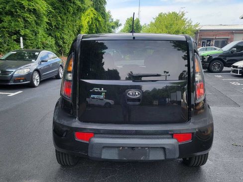 Used 2011 Kia Soul + FWD image 6