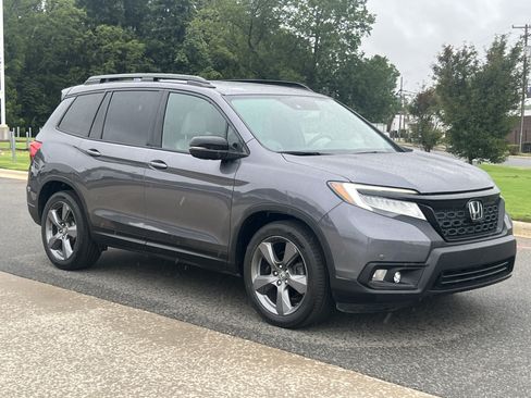 Used 2020 Honda Passport Touring image 1