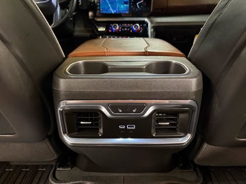 Used 2025 GMC Sierra 2500 Denali Ultimate w/ Max Trailering Package image 24