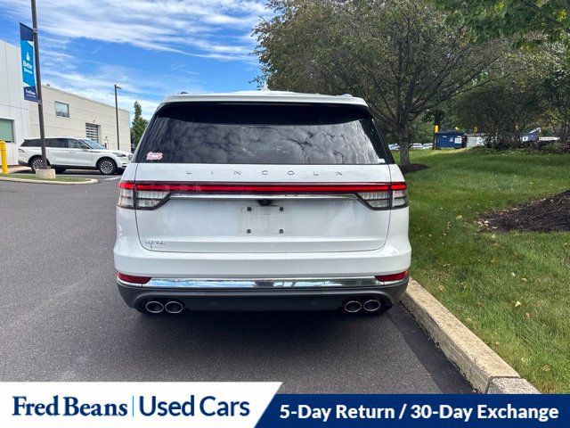 Used 2023 Lincoln Aviator Reserve w/ Equipment Group 201A AWD/4WD image 6