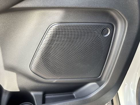 Used 2025 Ford Escape SE image 18