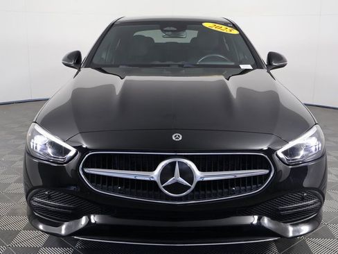 Used 2025 Mercedes-Benz C 300 4MATIC Sedan image 2