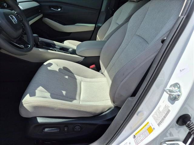 Used 2023 Honda Accord EX image 16
