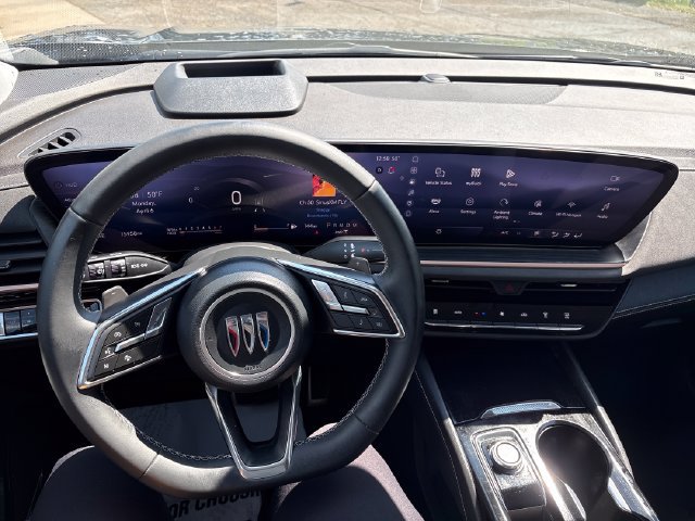 Used 2025 Buick Envision Sport Touring AWD/4WD image 10