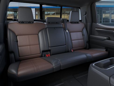 New 2026 Chevrolet Silverado 1500 High Country AWD/4WD image 18