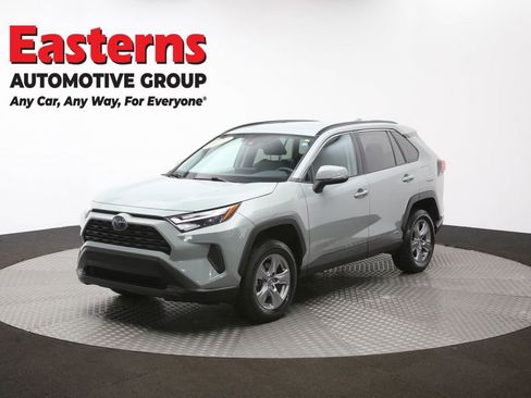 Used 2022 Toyota RAV4 XLE AWD/4WD image 56