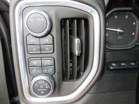 Used 2022 GMC Sierra 2500 Denali w/ Denali Ultimate Package image 19