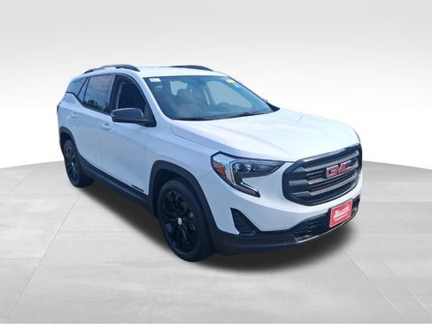 Used 2019 GMC Terrain SLE w/ Driver Convenience Package FWD image 3