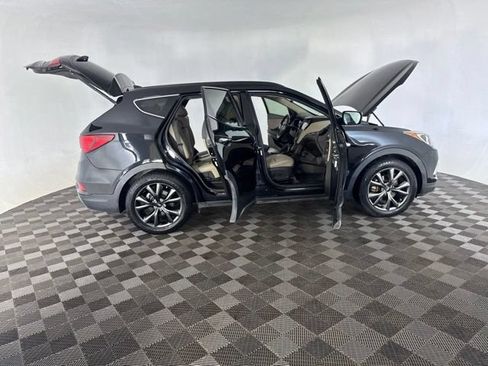 Used 2017 Hyundai Santa Fe Sport FWD image 13