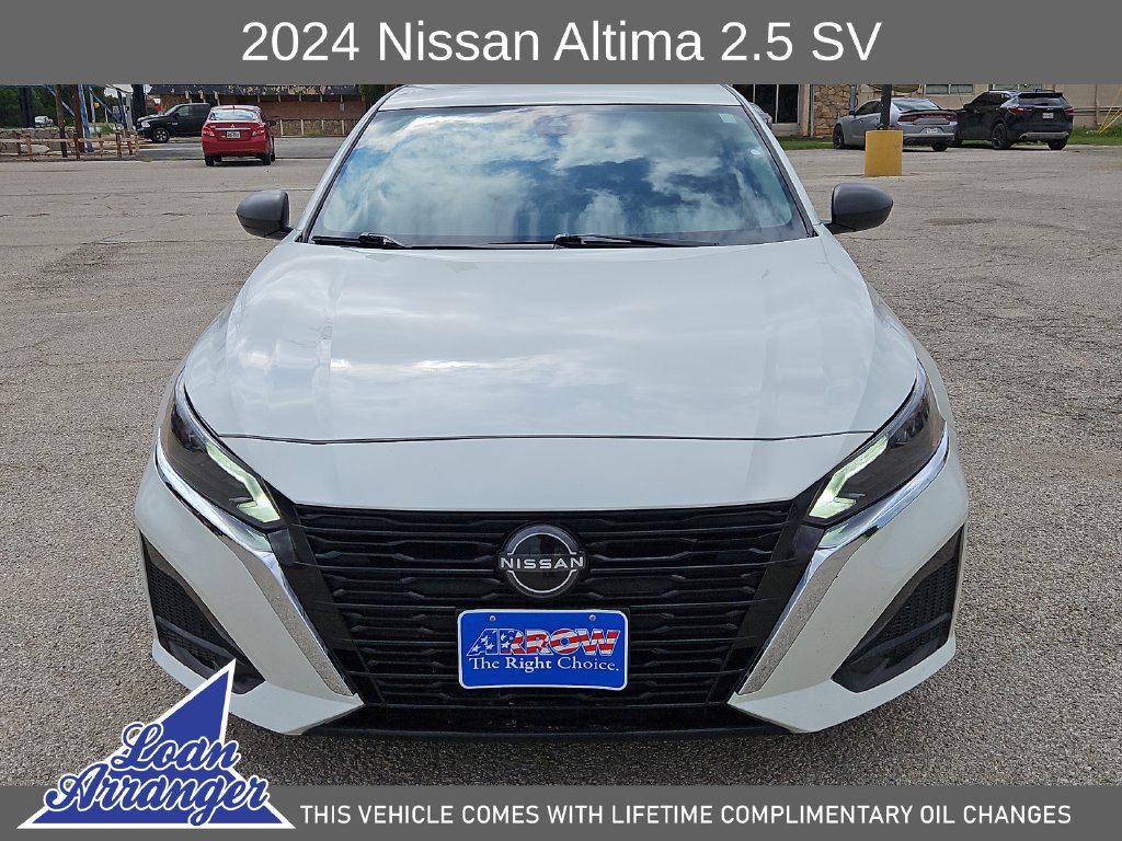 Used 2024 Nissan Altima 2.5 SV FWD image 3