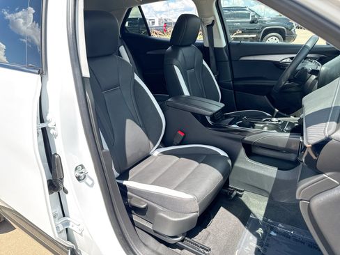 Used 2025 Buick Envision Sport Touring AWD/4WD image 23