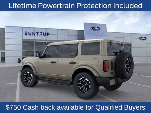 New 2026 Ford Bronco Outer Banks image 4