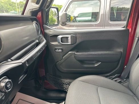 Used 2022 Jeep Wrangler Unlimited Sport AWD/4WD image 19