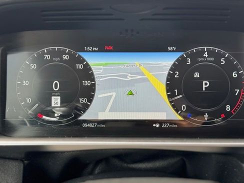 Used 2018 Land Rover Range Rover Sport HSE AWD/4WD image 25