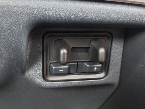 Used 2025 Ford Expedition Max Active AWD/4WD image 35