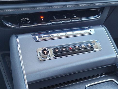 New 2025 Lincoln Aviator AWD w/ Equipment Group 101A image 10