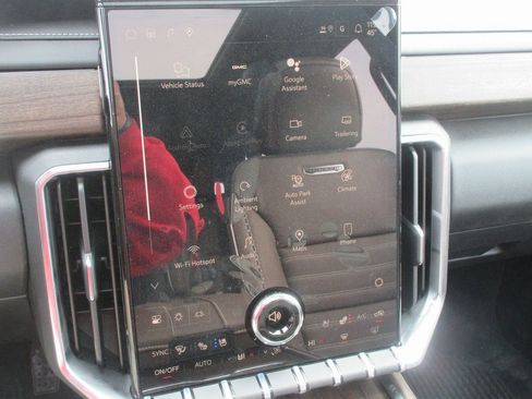 New 2026 GMC Acadia Denali Ultimate image 15