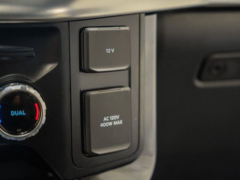 Used 2023 Ford F150 Lariat w/ Equipment Group 502A High image 31