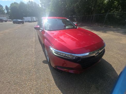 Used 2020 Honda Accord LX image 3