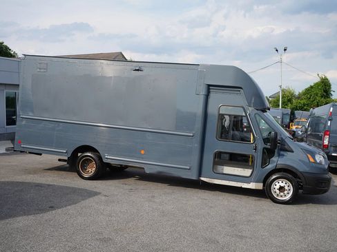 Used 2021 Ford Transit 350 DRW RWD image 7