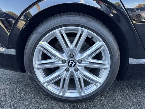 New 2026 Bentley Flying Spur Plug-In Hybrid image 30