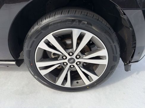 Used 2021 Ford Expedition Max Platinum image 9