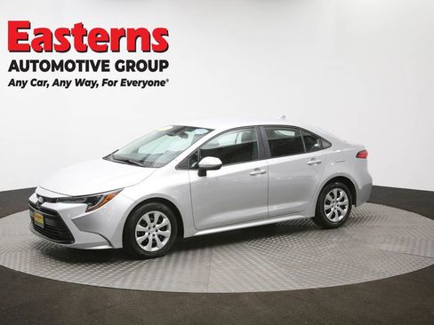 Used 2024 Toyota Corolla LE image 56