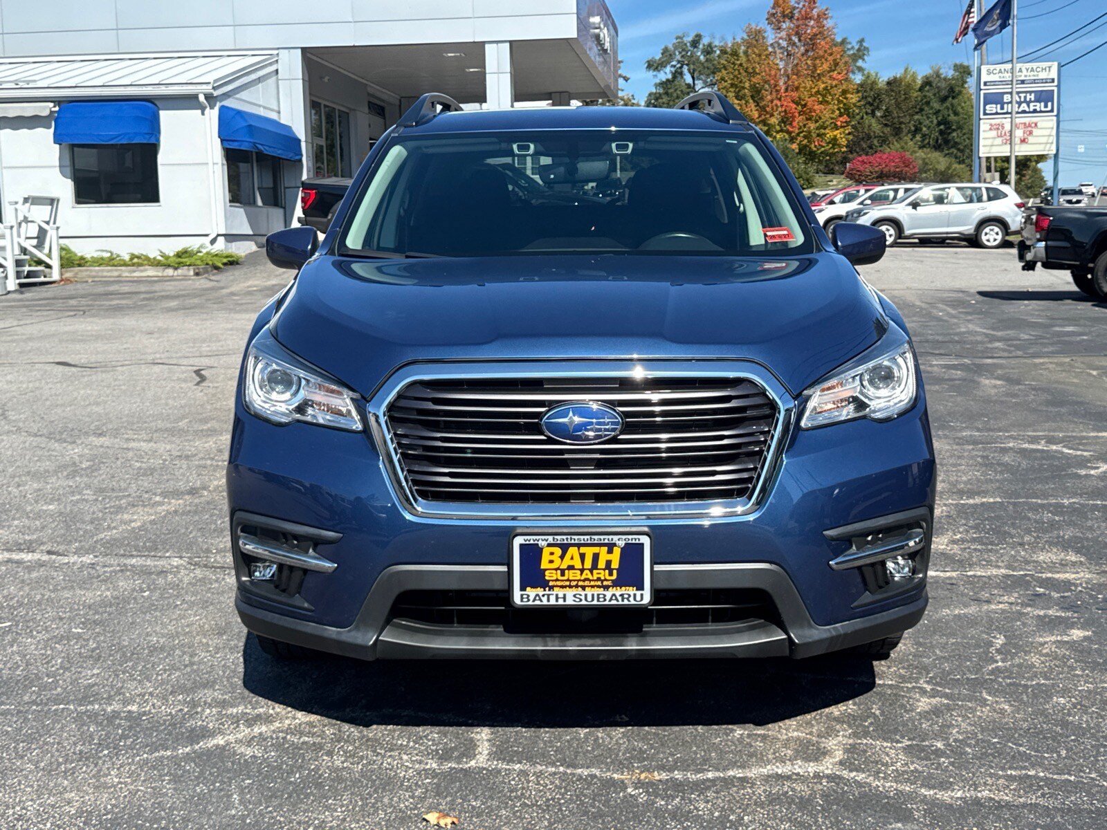 Used 2022 Subaru Ascent Premium w/ Convenience Package AWD/4WD image 2