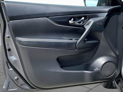 Used 2020 Nissan Rogue SL w/ Premium Package AWD/4WD image 22