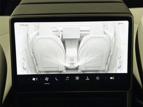 Used 2026 Tesla Model Y Long Range image 38