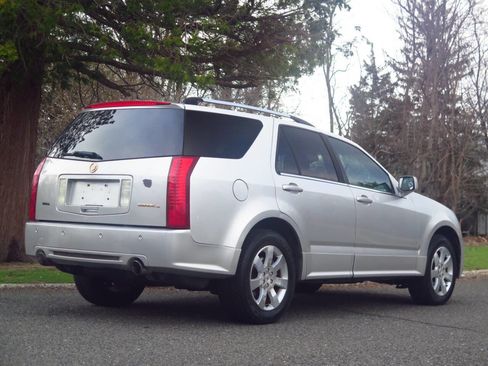 Used 2008 Cadillac SRX AWD w/ Utility Package image 4