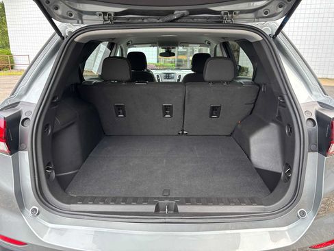 Used 2023 Chevrolet Equinox LT AWD/4WD image 6