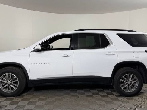 Used 2023 Chevrolet Traverse LT w/ LPO, Cargo Package AWD/4WD image 5