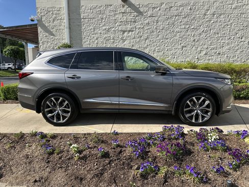 Used 2023 Acura MDX FWD w/ Technology Package image 8