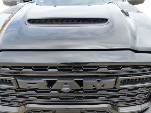 New 2026 RAM 2500 Limited AWD/4WD image 29