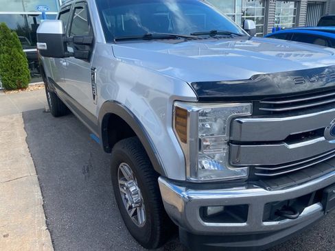 Used 2019 Ford F250 Lariat w/ Lariat Value Package AWD/4WD image 7