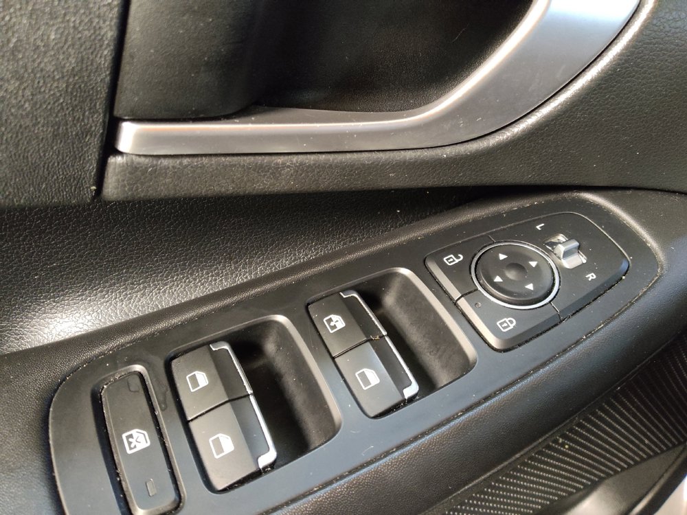 Used 2023 Hyundai Sonata SE w/ Preferred Accessory Package FWD image 27
