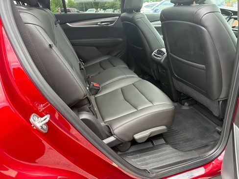 Certified 2024 Cadillac XT6 Luxury w/ LPO, Floor Liner Package AWD/4WD image 12