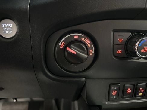 Used 2022 Nissan Frontier SV image 33