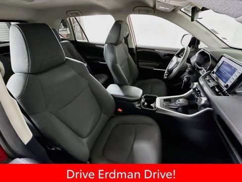 Certified 2020 Toyota RAV4 LE FWD image 23