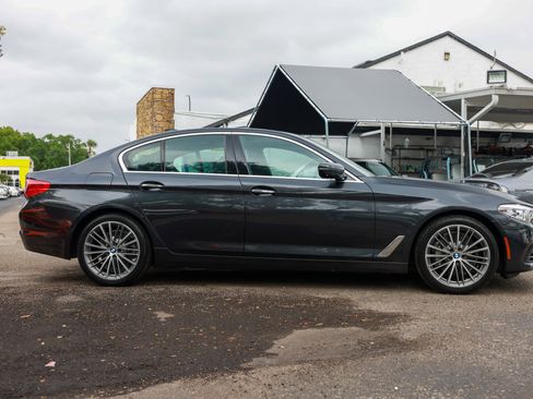 Used 2017 BMW 530i RWD image 17