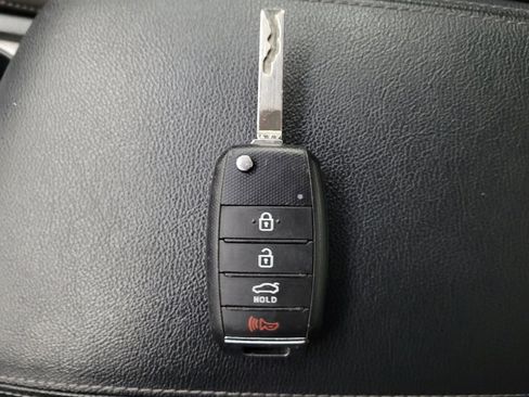 Used 2019 Kia Optima LX w/ LX Premium Package image 32