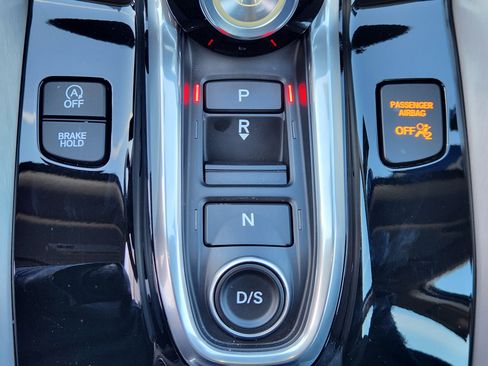 Certified 2025 Acura TLX w/ Technology Package image 13