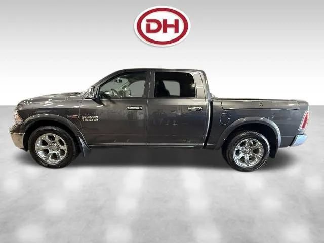 Used 2017 RAM 1500 Laramie w/ Convenience Group AWD/4WD image 8