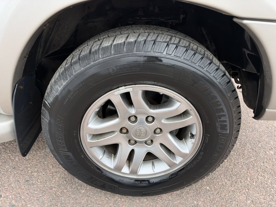 Used 2003 Toyota Sequoia SR5 AWD/4WD image 12