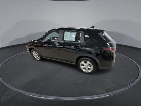 Used 2023 Honda HR-V LX image 6
